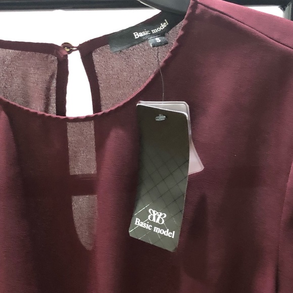 Burgundy ladies size small tie front dress blouse - Picture 2 of 5